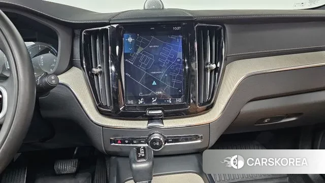 Volvo XC60 second Generation 2018 Белый из Кореи, фото 4