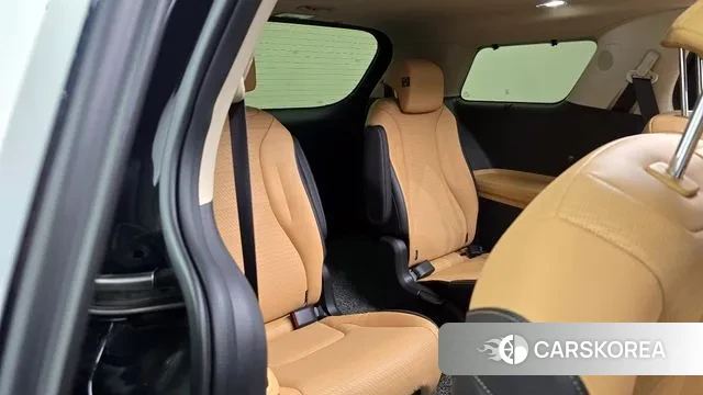 Kia Carnival 4th generation 2022 Черный из Кореи, фото 4