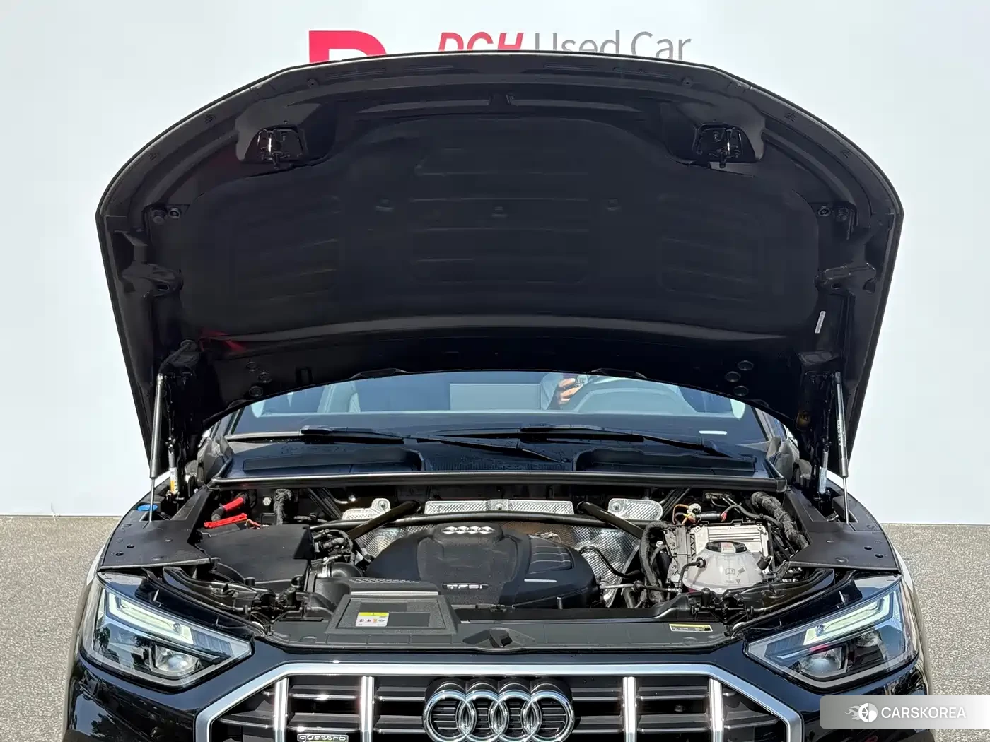 Audi Q5L 2021 Черный из Китая, фото 4