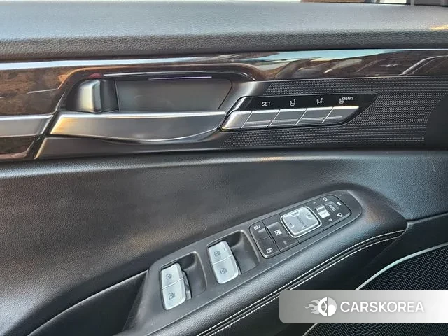 Genesis G90 2019 Черный из Кореи, фото 4