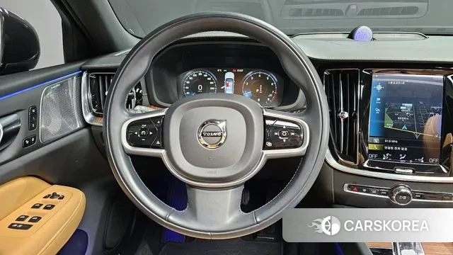 Volvo S60 3rd generation 2022 Черный из Кореи, фото 4