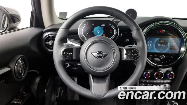 Mini Cooper 2023 Жемчужный цвет из Кореи, фото 4