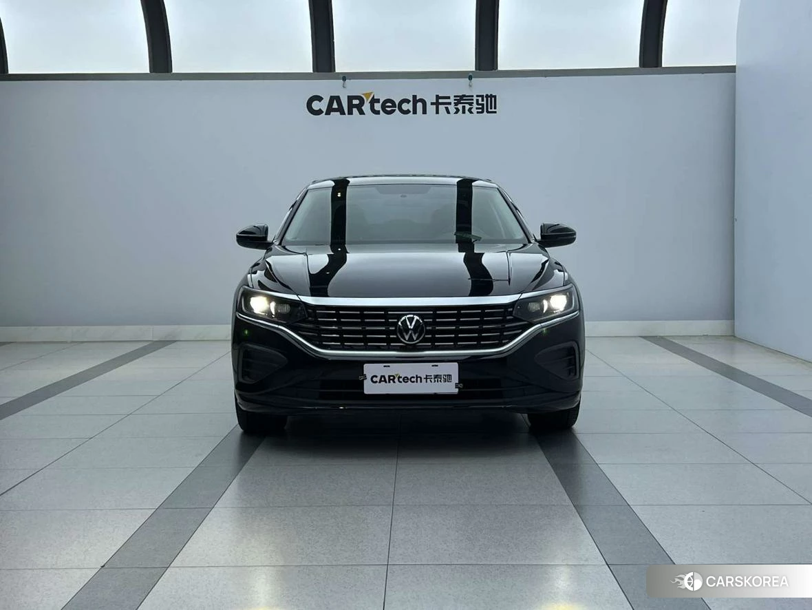 Volkswagen Passat 2023 Черный из Китая, фото 4