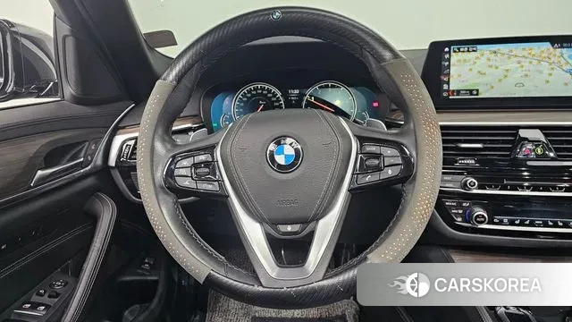 BMW 5 Series (G30) 2018 Синий из Кореи, фото 4