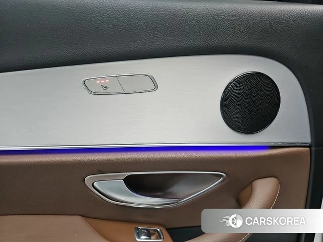 Mercedes-Benz E-Class W213 2021 Белый из Кореи, фото 4