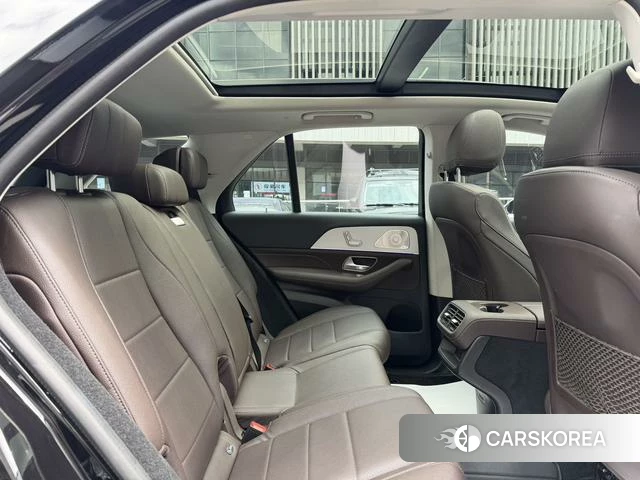 Mercedes-Benz GLE (import) 2021 Черный из Китая, фото 4