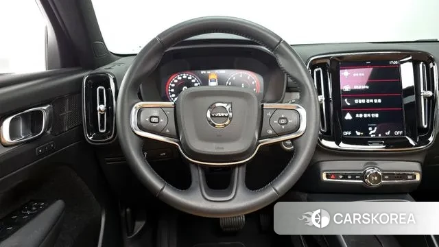 Volvo XC40 2021 Белый из Кореи, фото 4