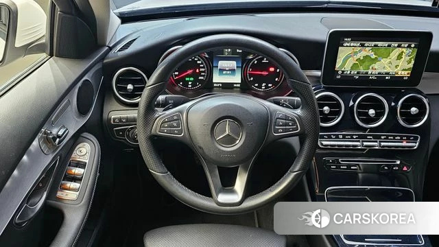 Mercedes-Benz C-Class W205 2018 Белый из Кореи, фото 4