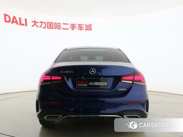 Mercedes-Benz Class A 2021 Синий из Китая, фото 4