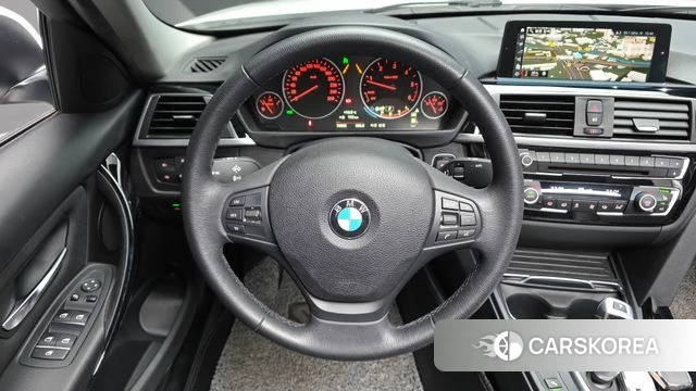 BMW 3 Series (F30) 2018 Белый из Кореи, фото 4