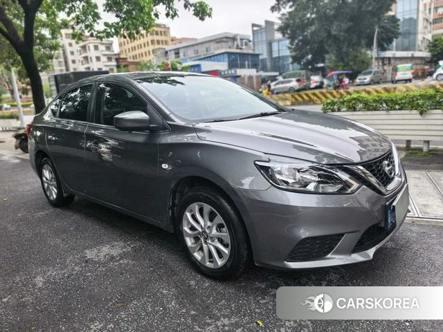 Nissan Xuan Yi 2024 Серебристо-серый из Китая, фото 4