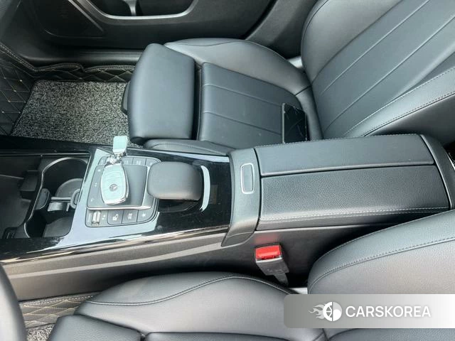 Mercedes-Benz Class A 2022 Белый из Китая, фото 4