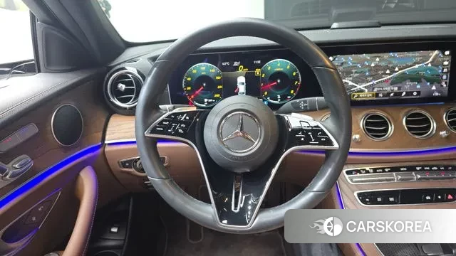 Mercedes-Benz E-Class W213 2023 Белый из Кореи, фото 4