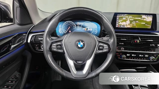 BMW 5 Series (G30) 2019 Черный из Кореи, фото 4