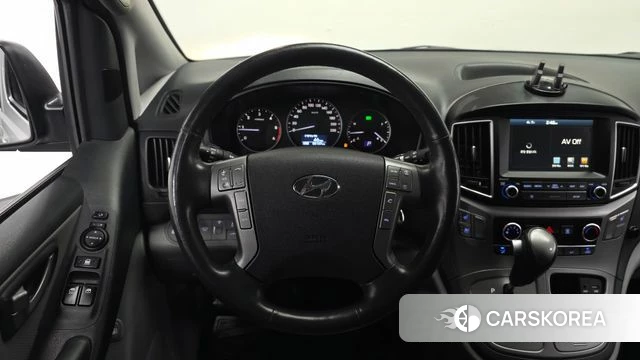 Hyundai The New Grand Starex 2018 Белый из Кореи, фото 4