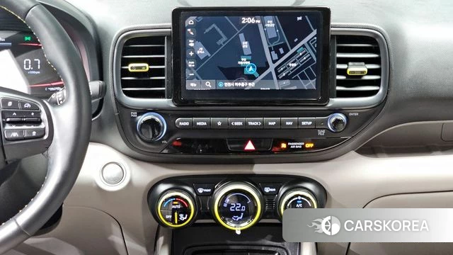 Hyundai Venue 2025 Серебристо-серый из Кореи, фото 4