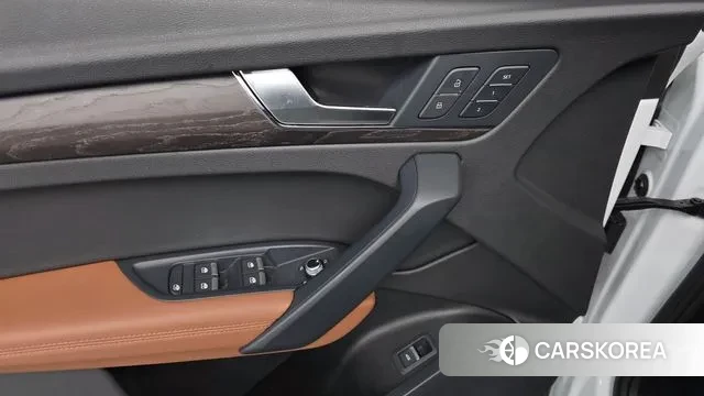 Audi Q5 (FY) 2023 Белый из Кореи, фото 4