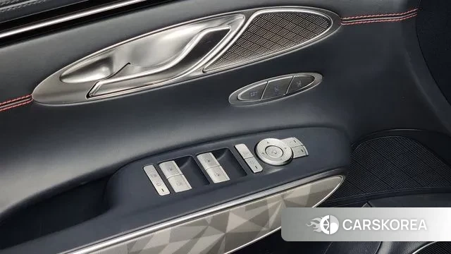 Genesis GV70 2022 Белый из Кореи, фото 4