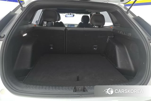 Geely Automobile Boyue 2024 Белый из Китая, фото 4