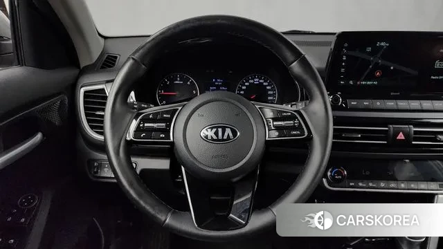 Kia Seltos 2021 Серебристо-серый из Кореи, фото 4