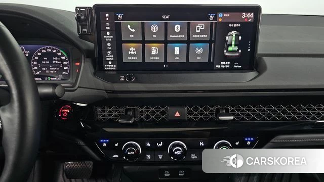 Honda Accord 11th Generation 2024 Белый из Кореи, фото 4