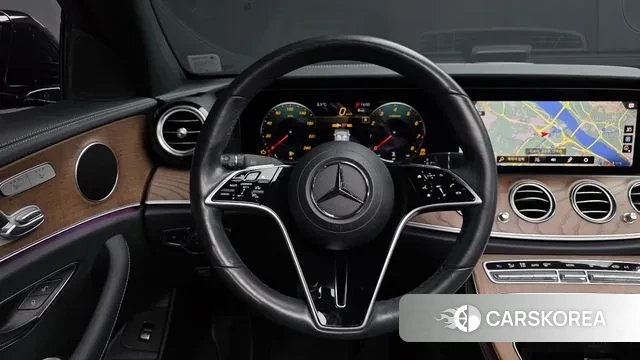 Mercedes-Benz E-Class W213 2023 Черный из Кореи, фото 4