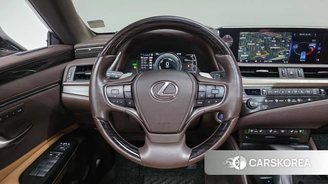 Lexus ES300h 7th generation 2019 Песочный из Кореи, фото 4