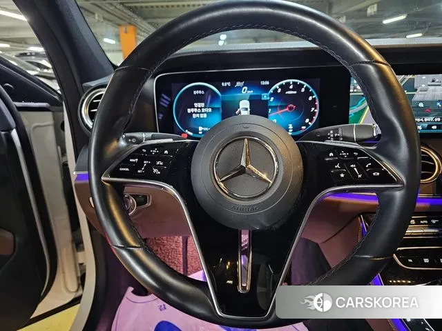 Mercedes-Benz E-Class W213 2022 Белый из Кореи, фото 4