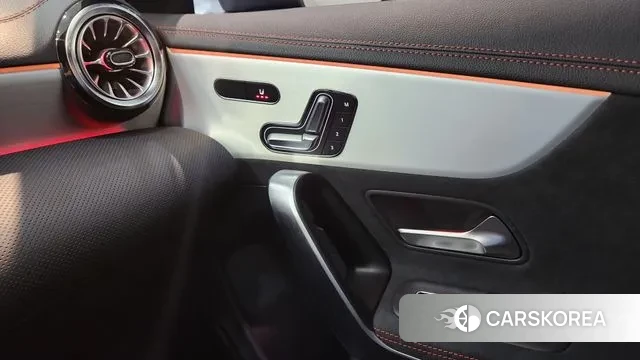 Mercedes-Benz CLA-Class C118 2023 Белый из Кореи, фото 4