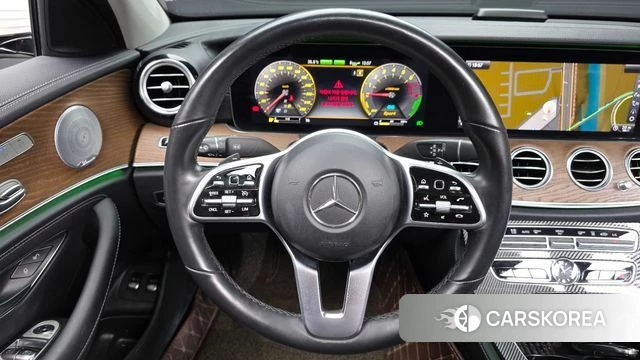 Mercedes-Benz E-Class W213 2019 Белый из Кореи, фото 4