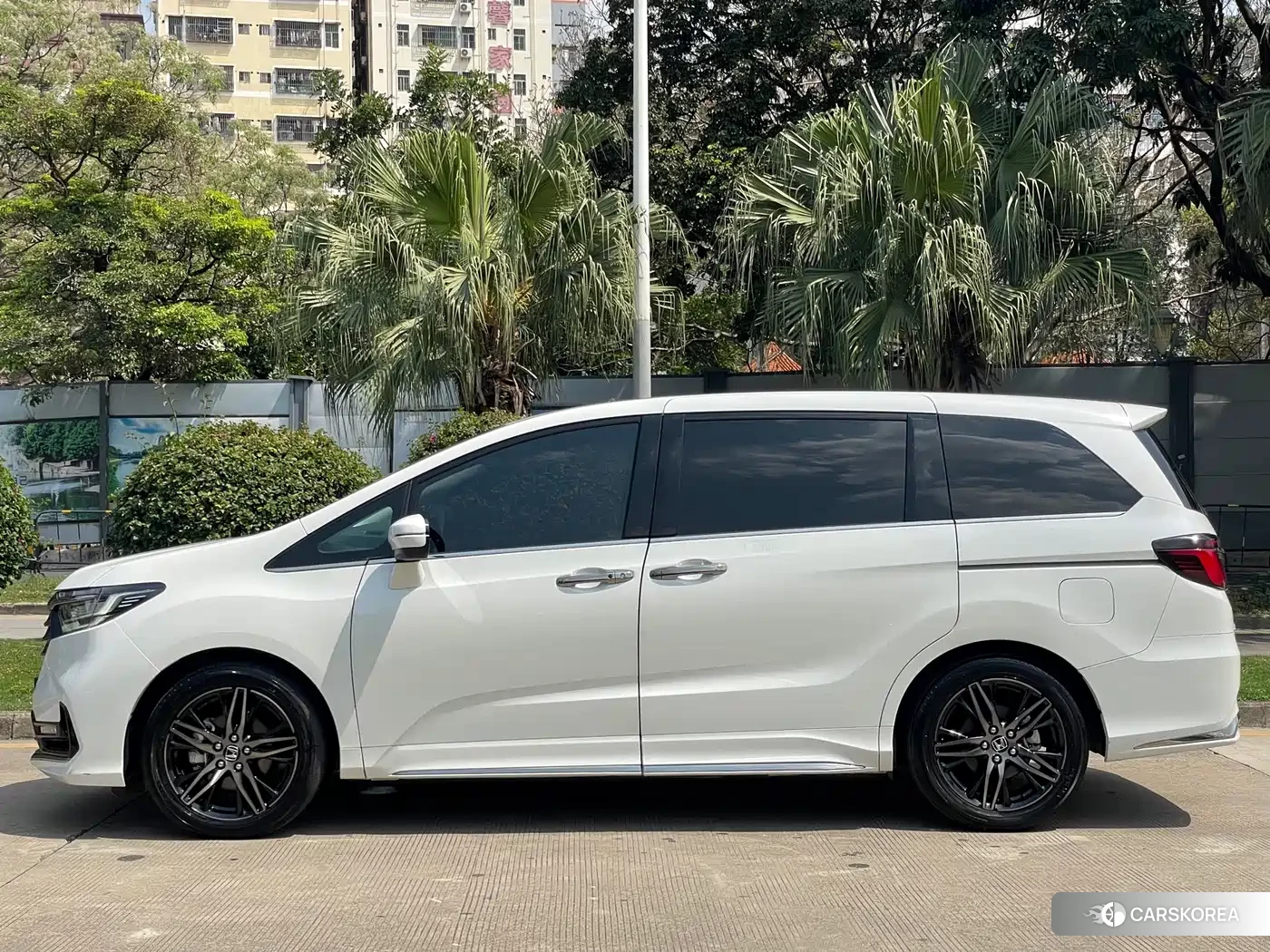 Honda Odyssey 2023 Белый из Китая, фото 4