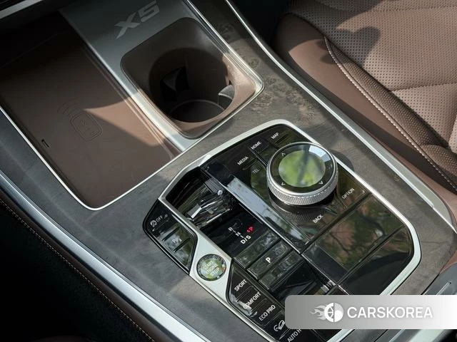 BMW X5 2024 Черный из Китая, фото 4