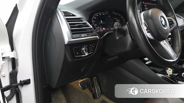 BMW X3 (G01) 2022 Белый из Кореи, фото 4