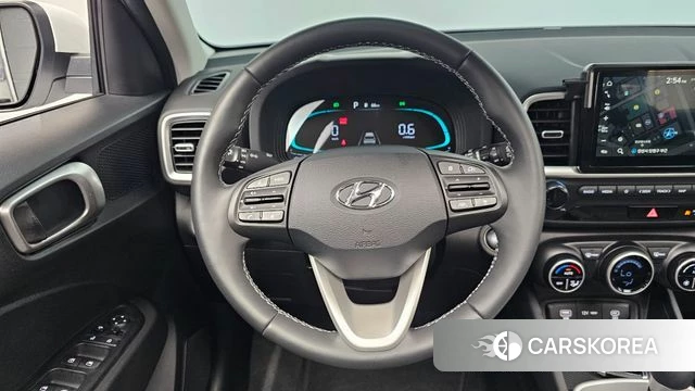 Hyundai Venue 2024 Белый из Кореи, фото 4