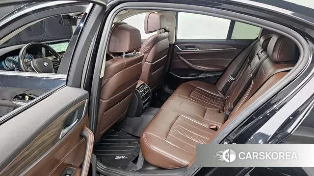 BMW 5 Series (G30) 2018 Черный из Кореи, фото 4