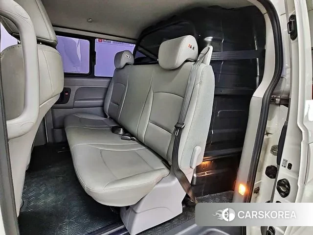 Hyundai The New Grand Starex 2019 Белый из Кореи, фото 4