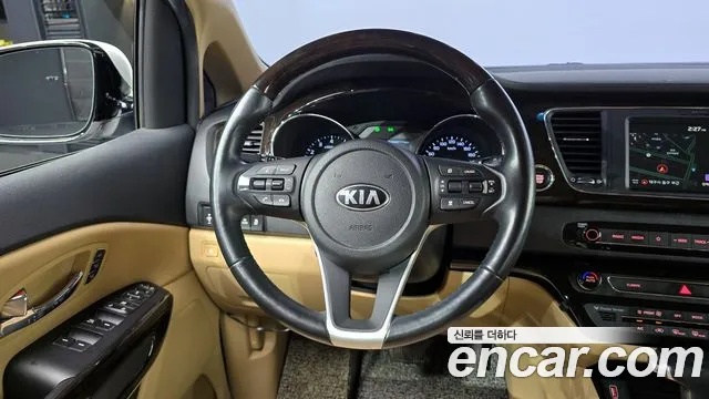 Kia The New Carnival 2019 Белый из Кореи, фото 4