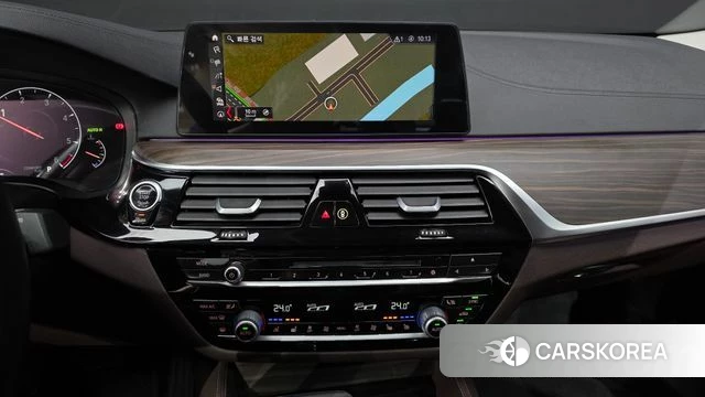 BMW 5 Series (G30) 2019 Белый из Кореи, фото 4