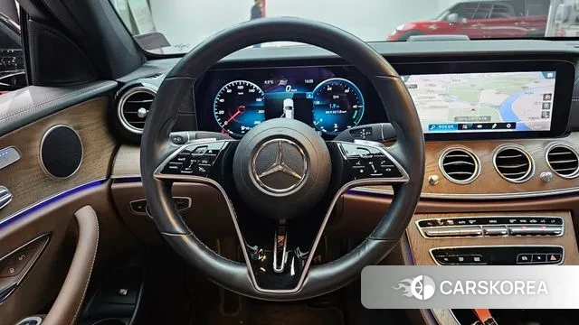 Mercedes-Benz E-Class W213 2021 Черный из Кореи, фото 4