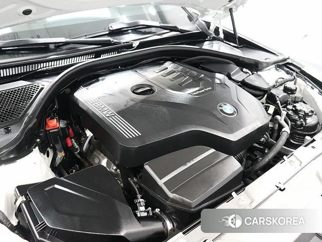 BMW 3 Series (G20) 2023 Белый из Кореи, фото 4