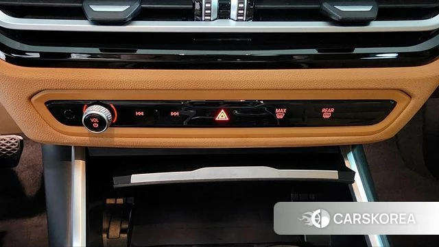 BMW 3 Series (G20) 2023 Серебристо-серый из Кореи, фото 4