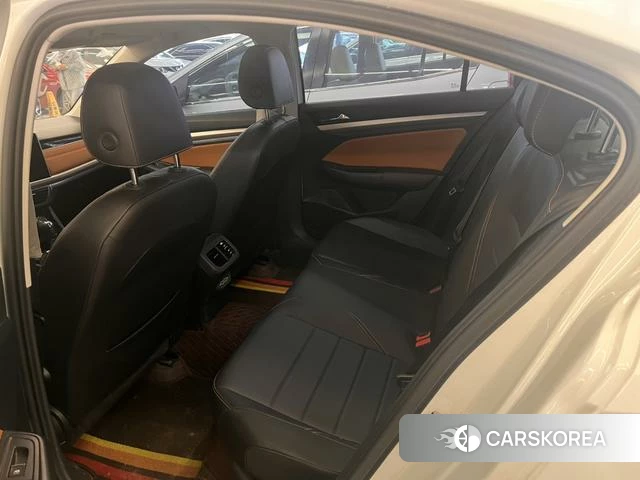Volkswagen Bora 2023 Белый из Китая, фото 4