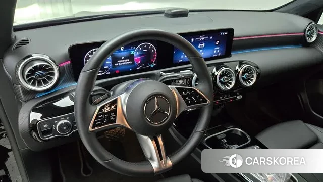 Mercedes-Benz A-Class W177 2024 Черный из Кореи, фото 4
