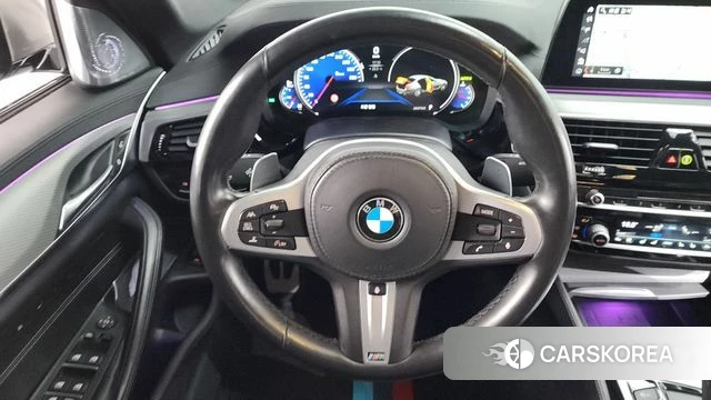 BMW 5 Series (G30) 2018 Черный из Кореи, фото 4