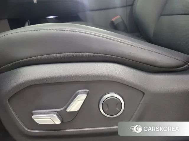 Hyundai Santa Fe (MX5) 2025 Белый из Кореи, фото 4