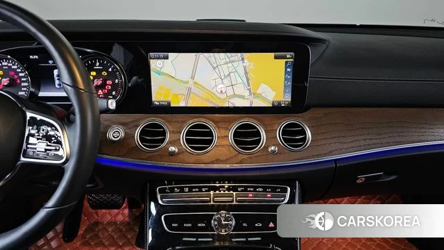 Mercedes-Benz E-Class W213 2019 Белый из Кореи, фото 4