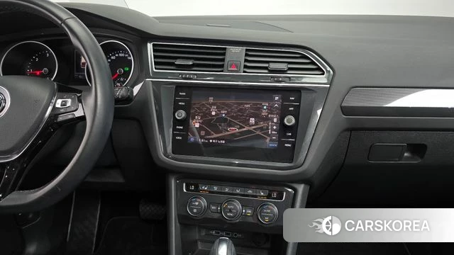 Volkswagen Tiguan second Generation 2020 Серый из Кореи, фото 4