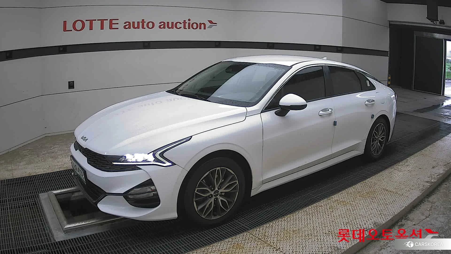 Kia K5 2022 Белый из Кореи, фото 4