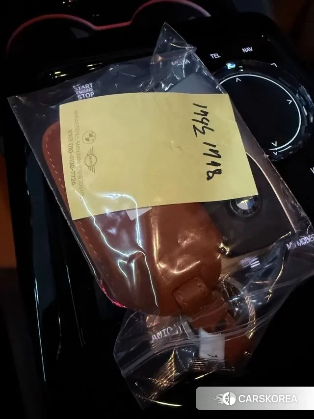 BMW 5 Series (G60) 2025 Цвет галактики из Кореи, фото 4