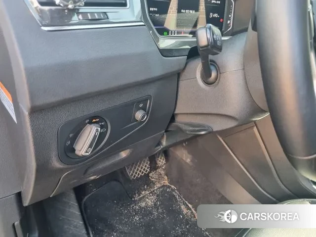 Volkswagen Tiguan second Generation 2022 Серый из Кореи, фото 4